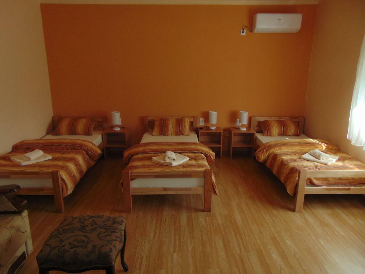 Apartman Fiva Apartment Pacir Luaran gambar