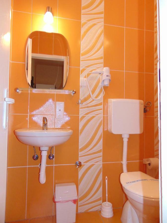 Apartman Fiva Apartment Pacir Luaran gambar